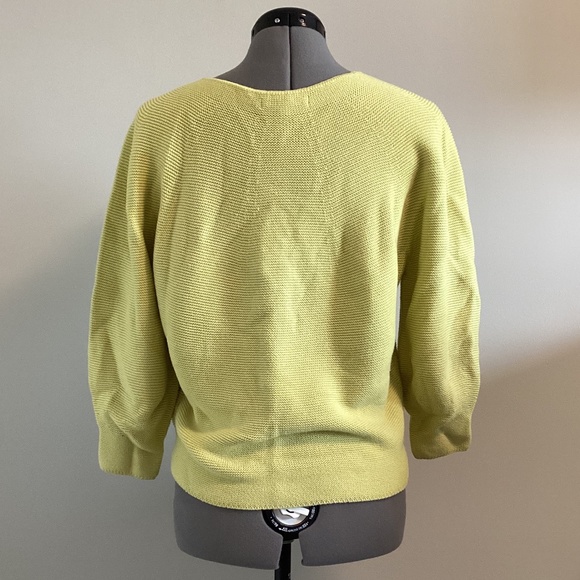 Uniqlo 3D Knit Balloon Sleeve Sweater - Picture 4 of 5